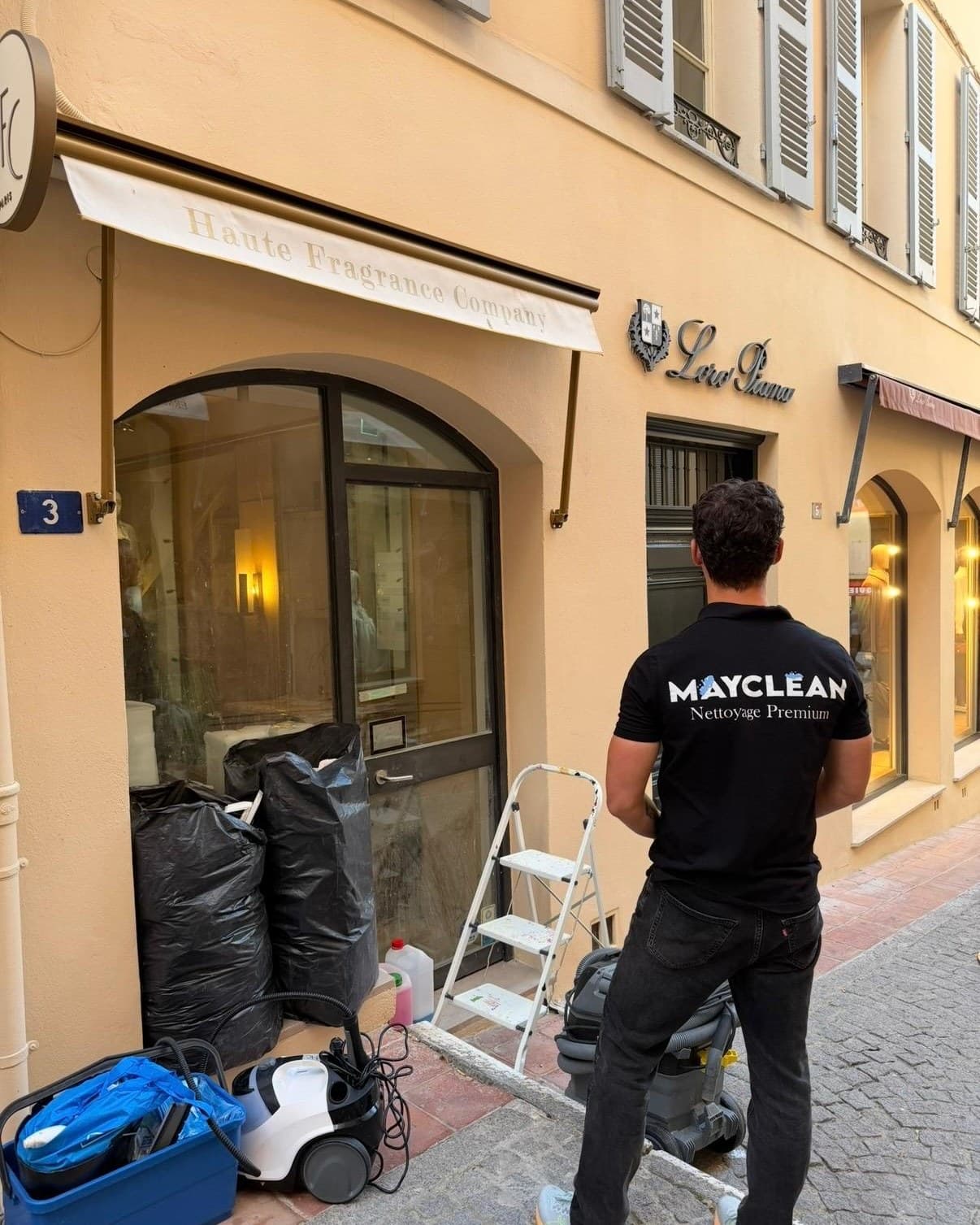Retail space and window front
