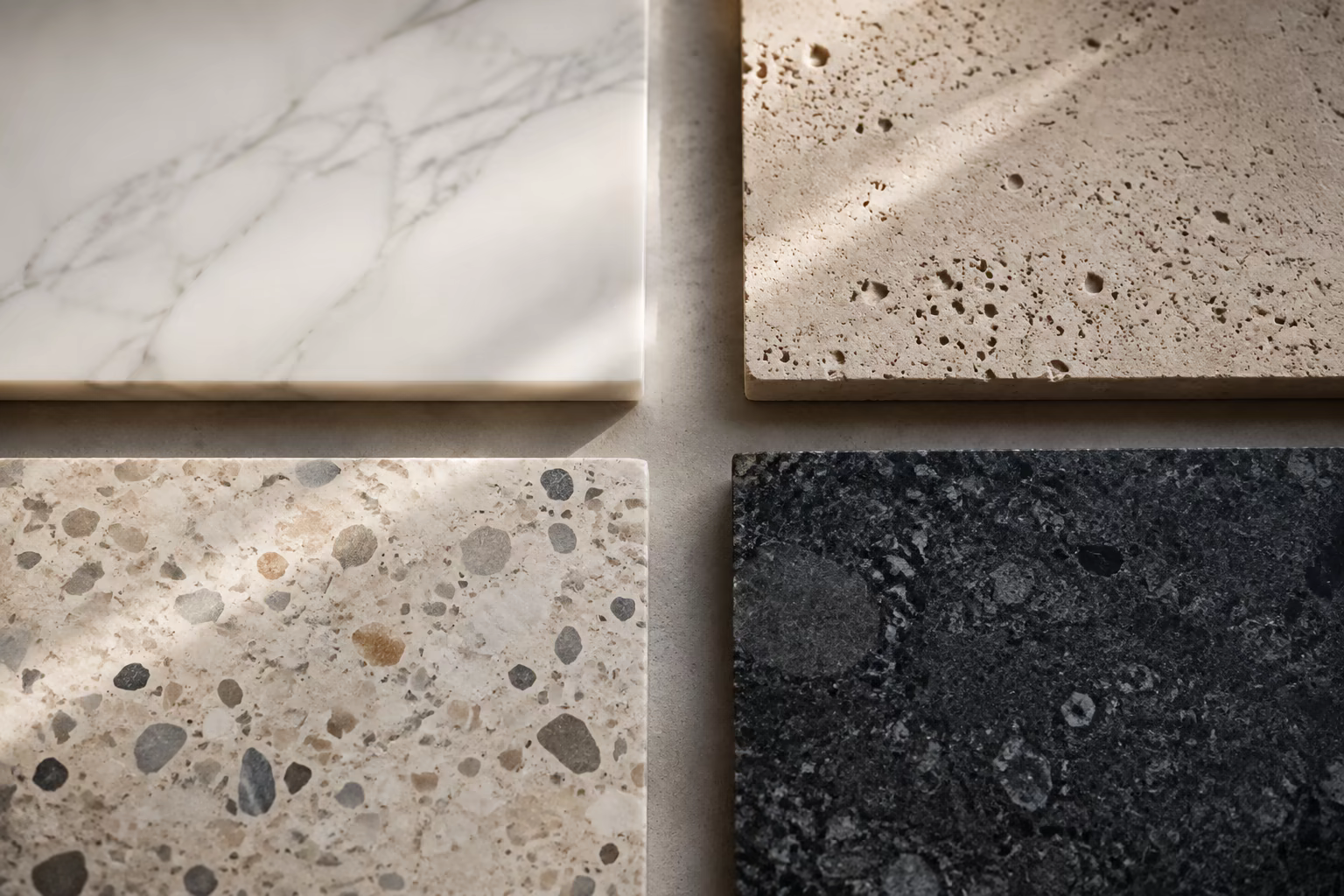 Échantillons de marbre, travertin, terrazzo et granit